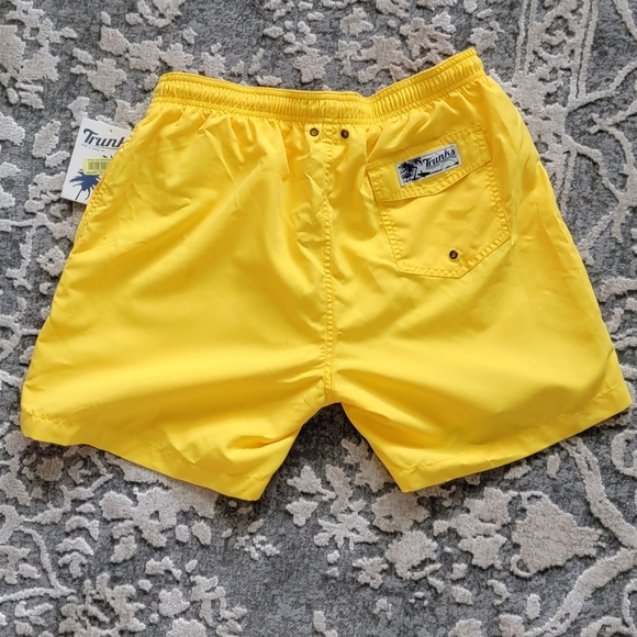 Yellow "dad" trunks - Picture 2 of 2